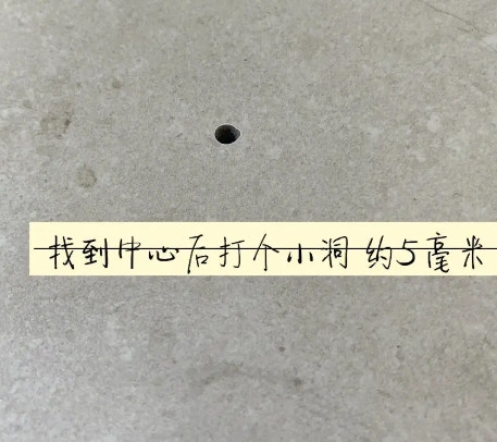 内蒙古瓷砖空鼓维修公司专业解答在瓷砖铺贴过程中，如果砂料搅拌不均匀，将会带来以下问题